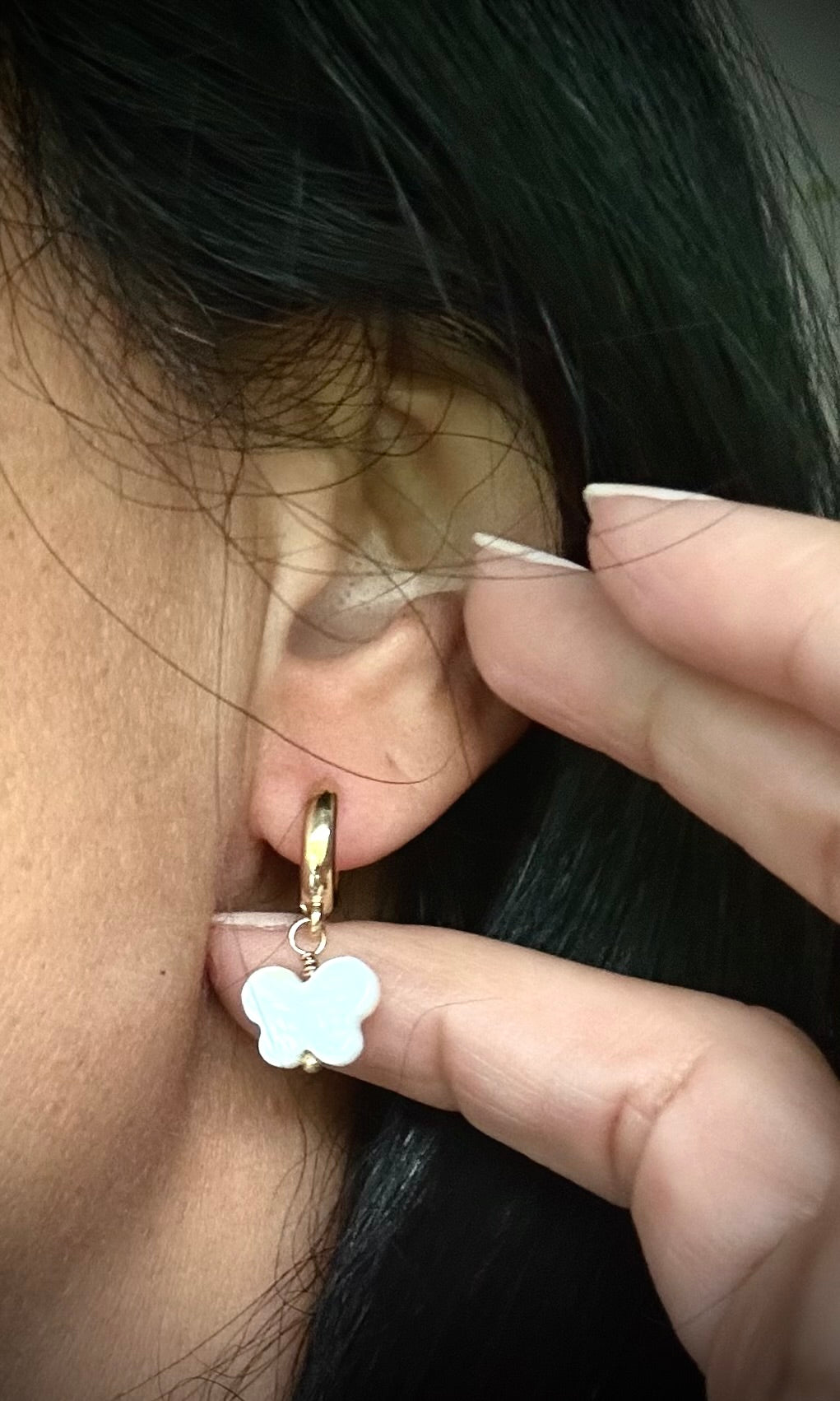 Mother-of-pearl butterfly hoops