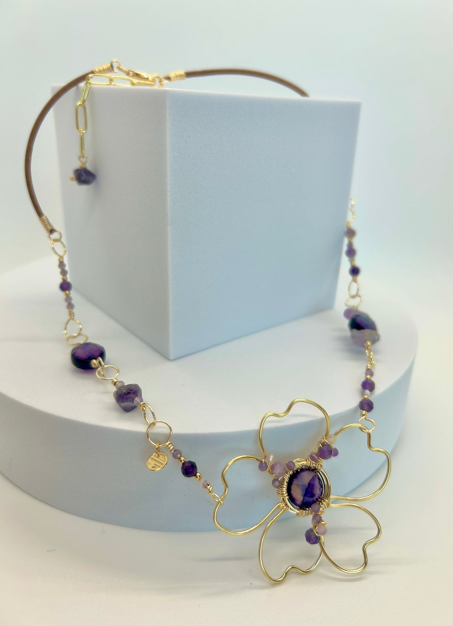 Amanda flower Necklace