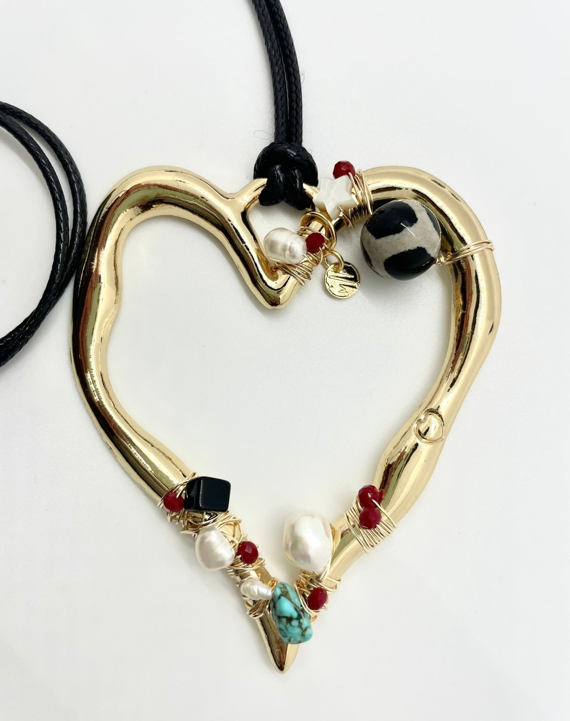 Heart long necklace. Unique piece hand made.